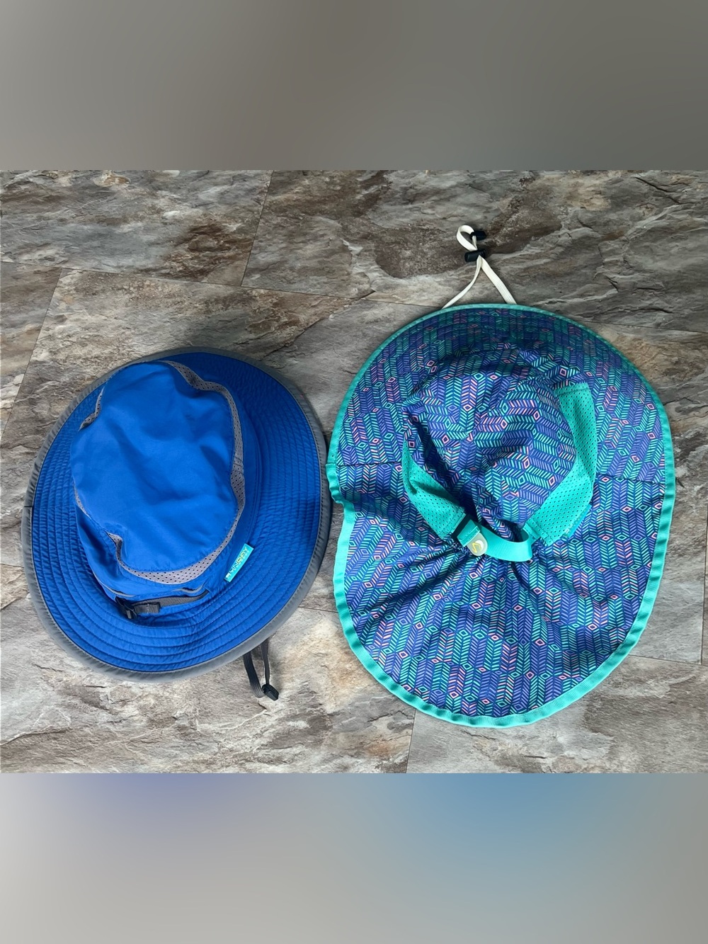2 Sunday Afternoons Kids Size Medium Hats